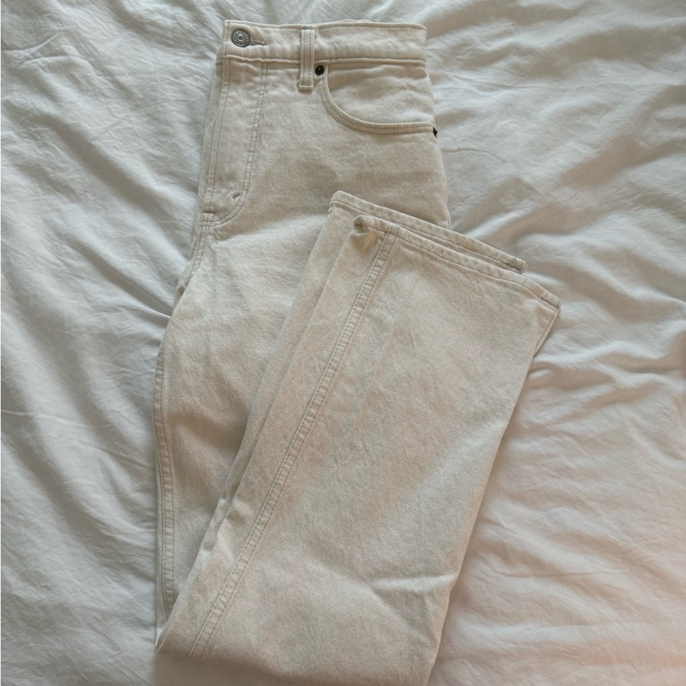 NWOT Abercrombie 90s Straight Ultra High Rise Jean